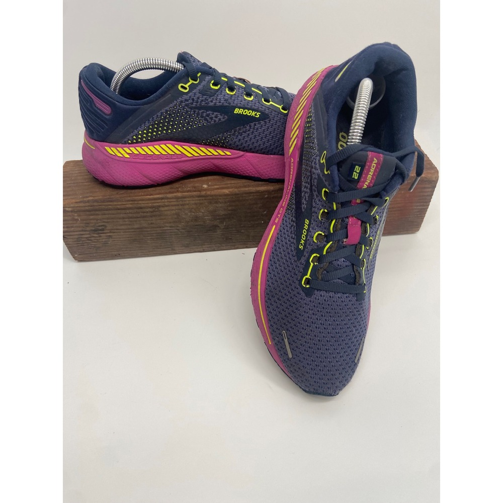 Brooks Adrenaline GTS 22 Womens Running Shoes Purple Pink Sneakers 1203531B435 - Picture 10 of 14